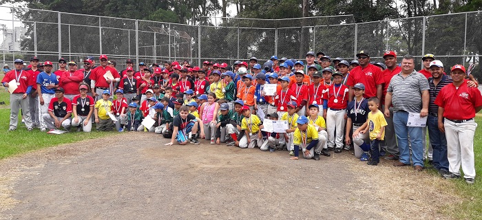 La academia La Sabana busca dar un mayor impulso al beisbol en Costa Rica. LA PRENSA/JOSUÉ BRAVO