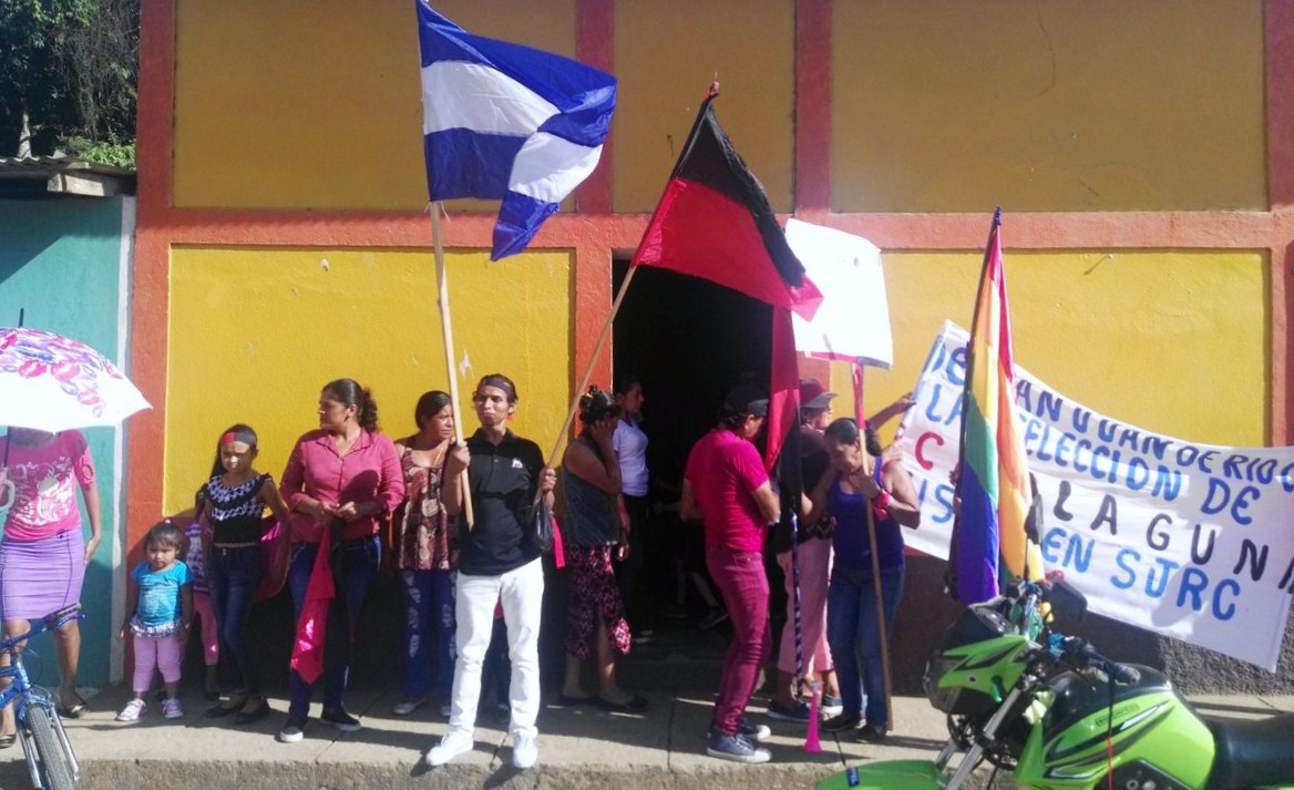 Pobladores en contra de reelección del alcalde de San Juan de Río Coco