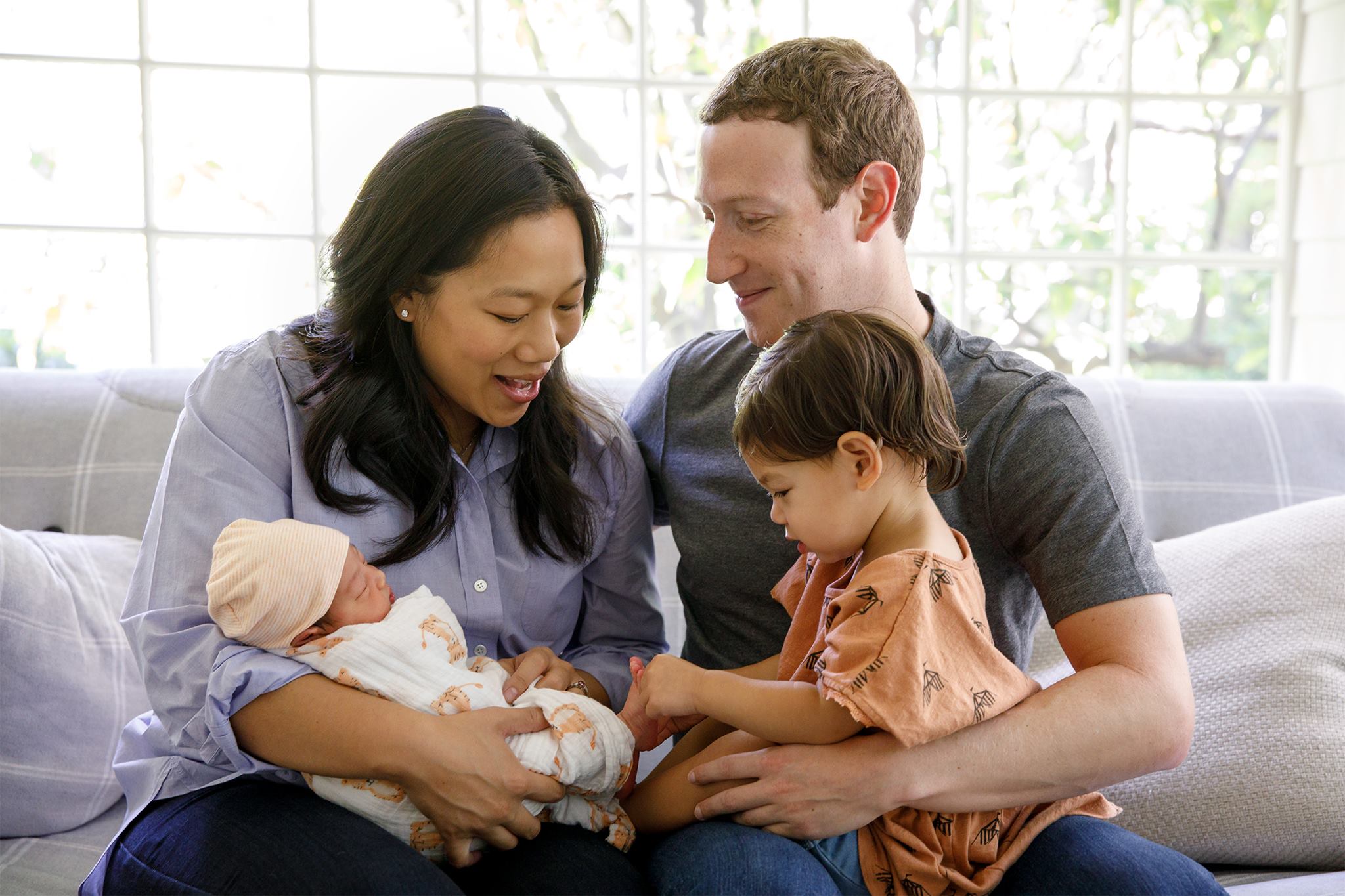 Zuckerberg y su esposa reciben a su segunda hija en Facebook