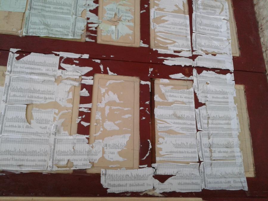 Rasgadas se encuentran las hojas del padrón electoral en el Instituto Central de Masaya.