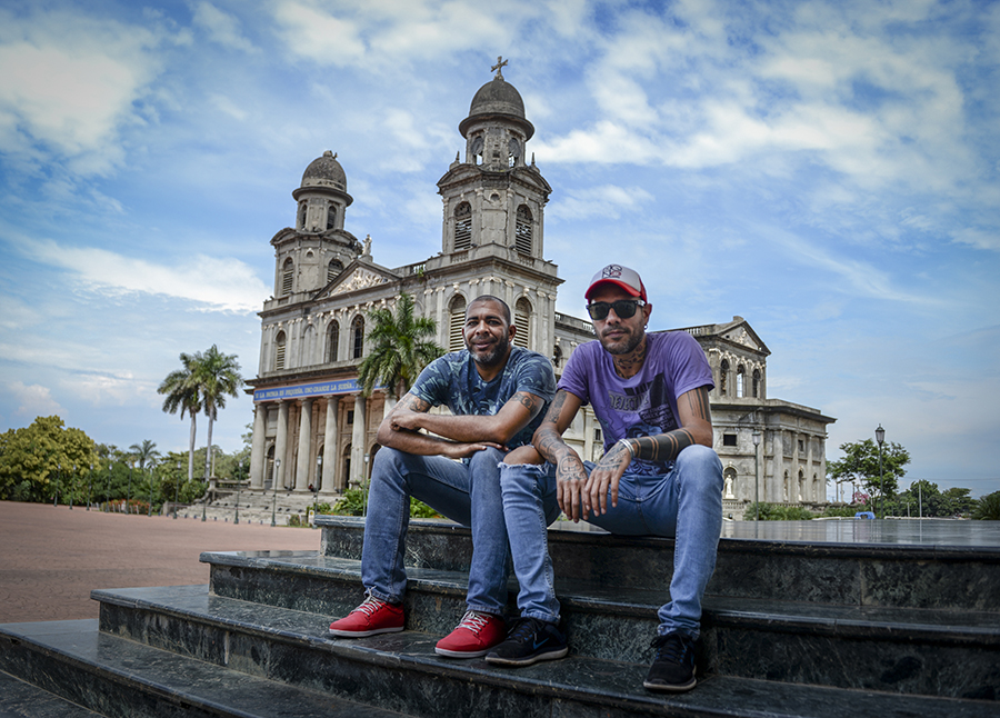 Perrozompopo y Kevin Berry entre poesías y canciones