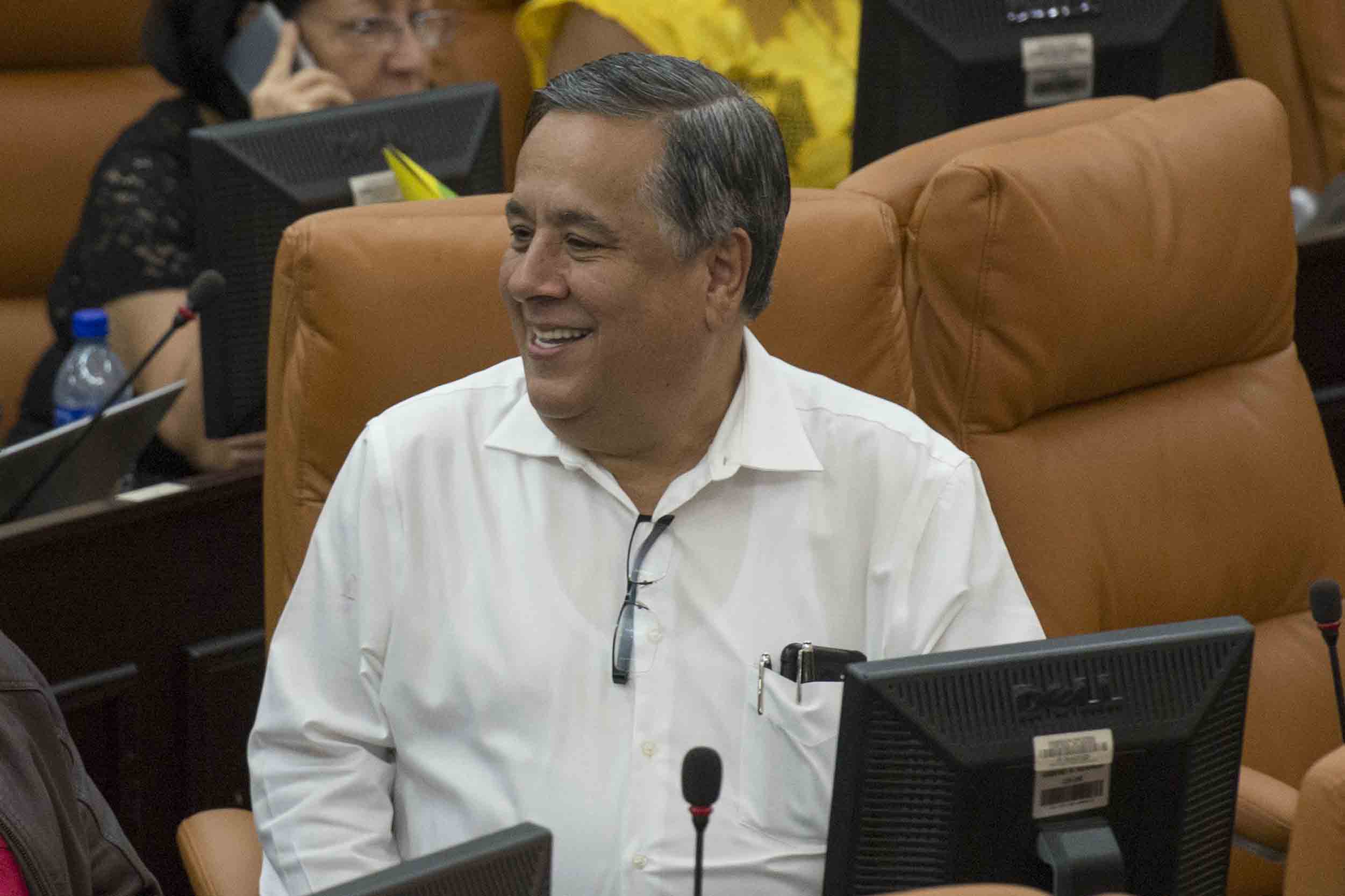 Edwin Castro, Mario Valle