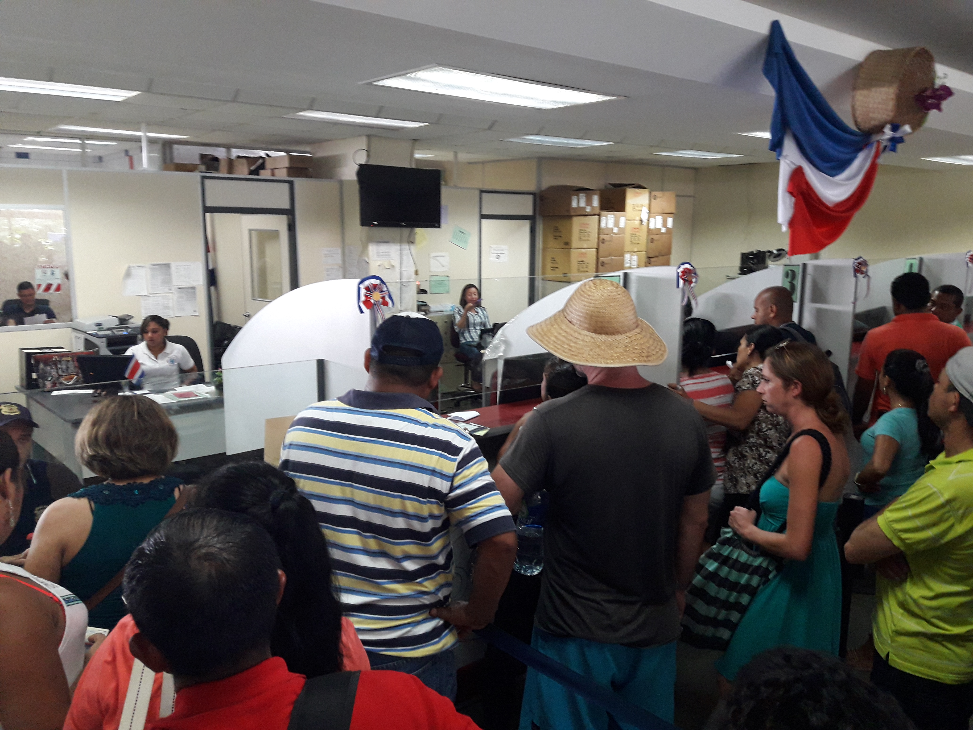 Costa Rica eleva controles de ingreso y salida de personas