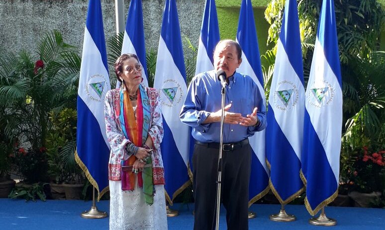 Daniel Ortega y Rosario Murillo tras votar en la JRV habilitada en Reparto El Carmen. LA PRENSA