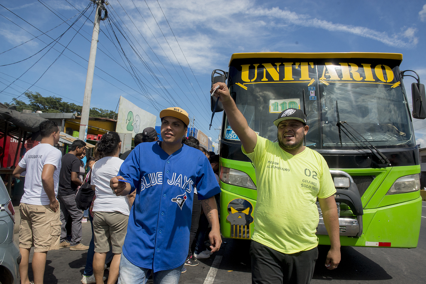MPeso, Pasajes, Parada de buses,
