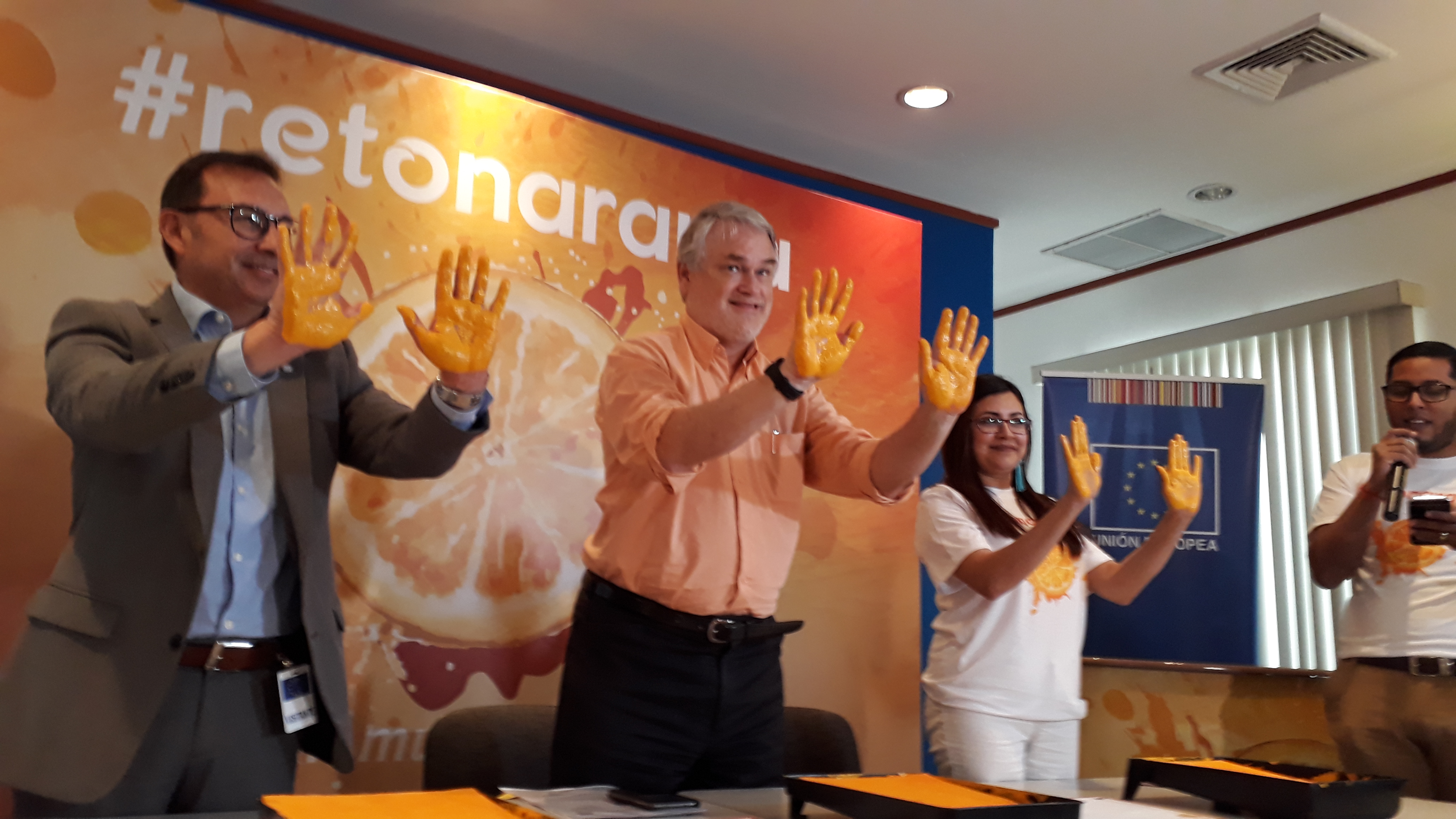Unión Europea lanza el reto naranja contra violencia hacia la mujer