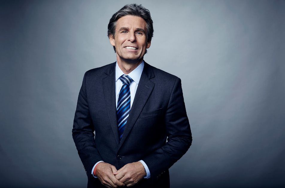 El presentador Carlos Montero se despide de CNN tras 20 años
