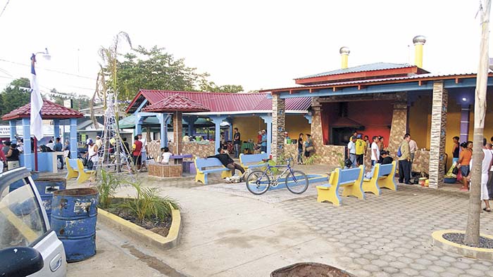 Buenas ventas en parque de ferias de Rosita en el caribe Norte