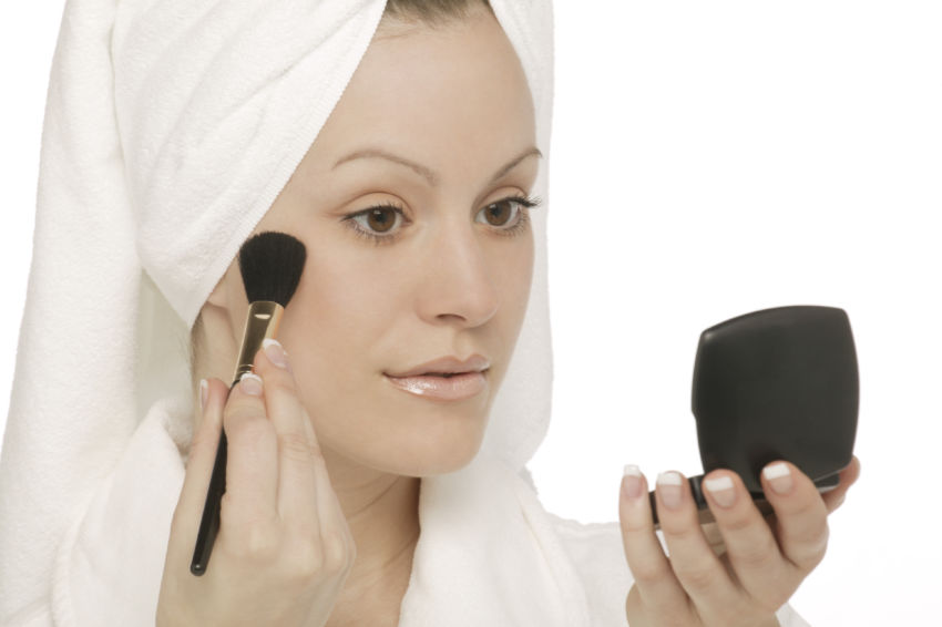 Maquillaje: Prepárate a brillar en Navidad