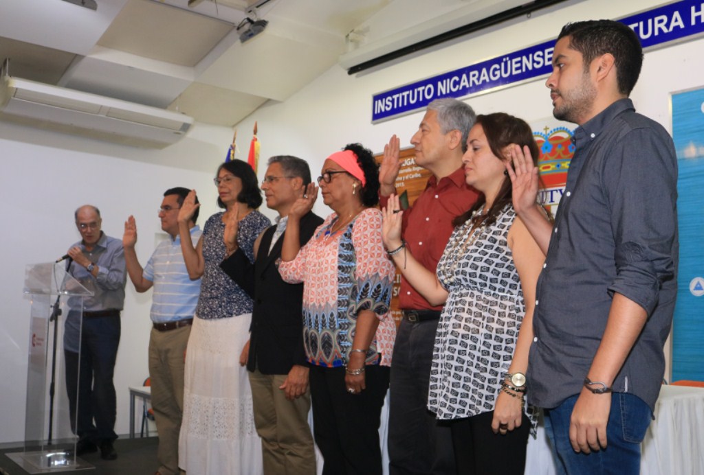 «Jóvenes con talento y mujeres serán la prioridad en su agenda», anunció René González, releecto presidente del INCH