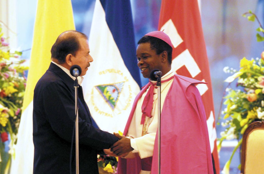 Monseñor Fortunatus Nwachukwu fue nombrado en noviembre pasado como nuevo nuncio ante la Conferencia Episcopal de las Antillas. LA PRENSA/ARCHIVO