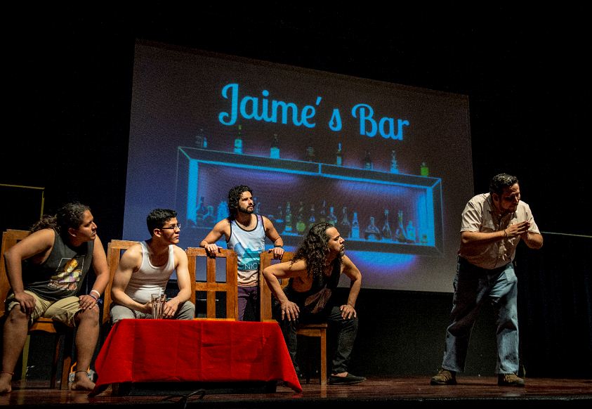 Machos que se respetan: una comedia que ridiculiza al machismo