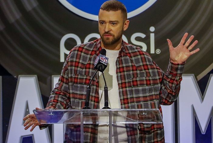 Justin Timberlake celebra su vuelta a la música por la puerta grande