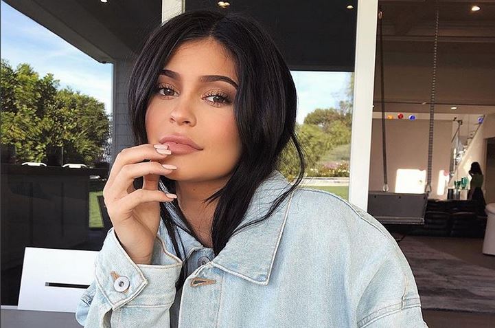 Kylie Jenner anuncia el nacimiento de su primer bebé