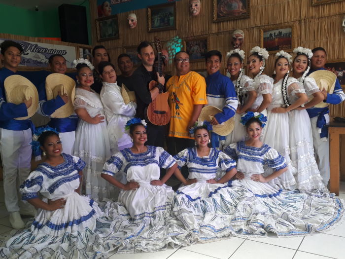 Ballet Folklórico de Nicaragua y Mario Sacasa se van de gira por Europa
