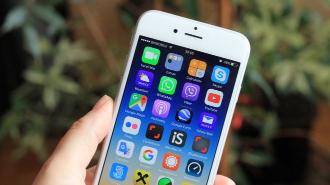 Cómo se filtró en internet el código secreto del iPhone y cómo puede afectar a los usuarios de Apple