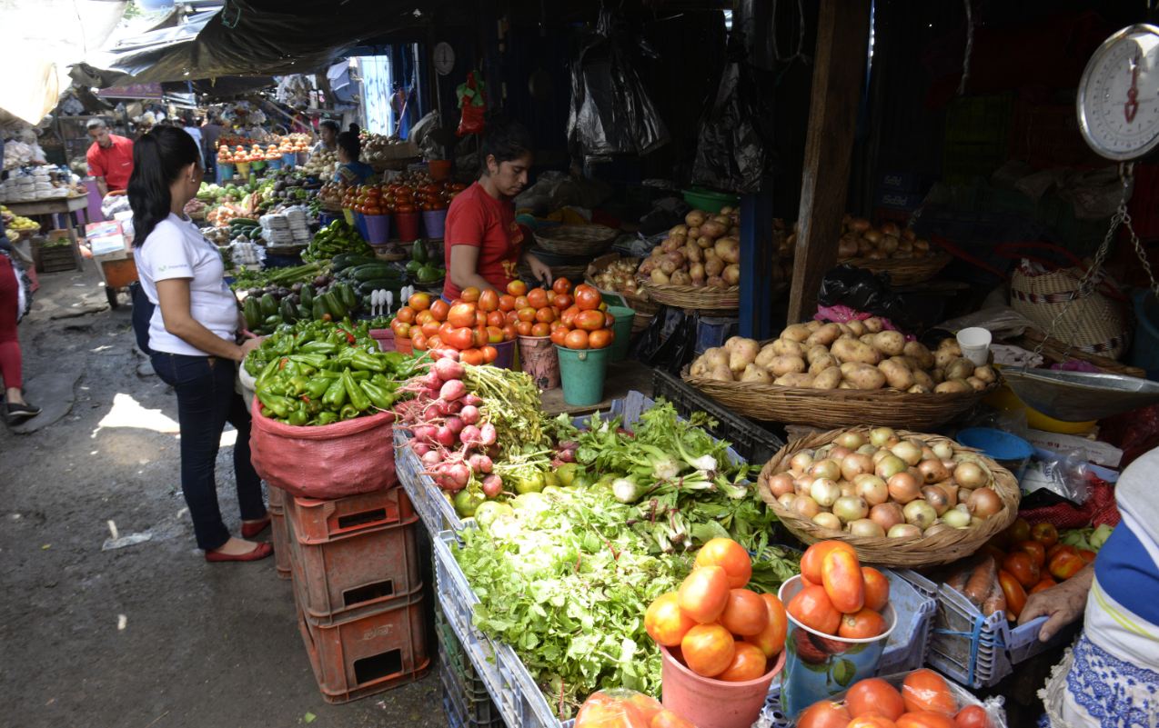 Precios de la canasta básica se mantienen esta semana