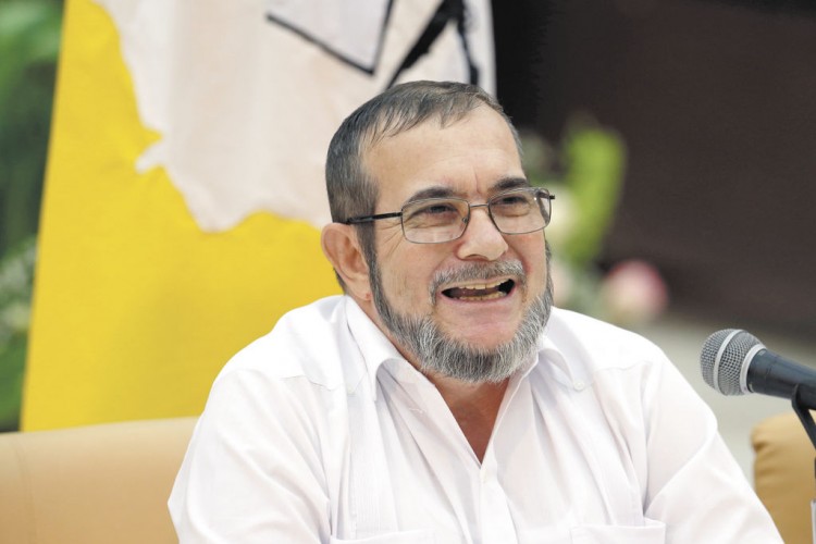 Operarán al líder de la FARC en Colombia