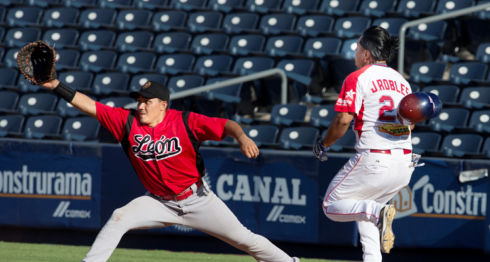 El equipo del Bóer se impone ante León en la serie del Pomares