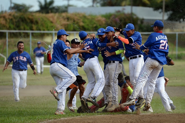 Chinandega venció a Matagalpa en la final del Campeonato Nacional de Beisbol Juvenil A del año 2017. LA PRENSA/ARCHIVO/Maynor Valenzuela