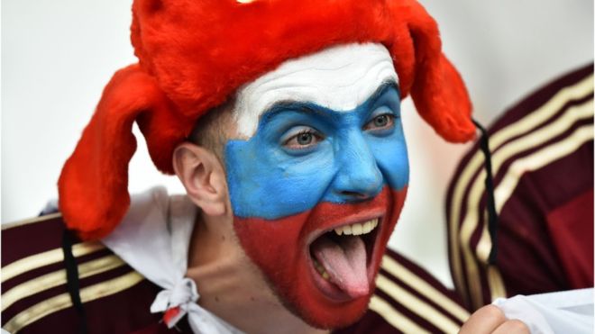 Por qué la Plaza Roja se llama así (y no tiene nada que ver con el comunismo) y otras 9 curiosidades sobre Rusia