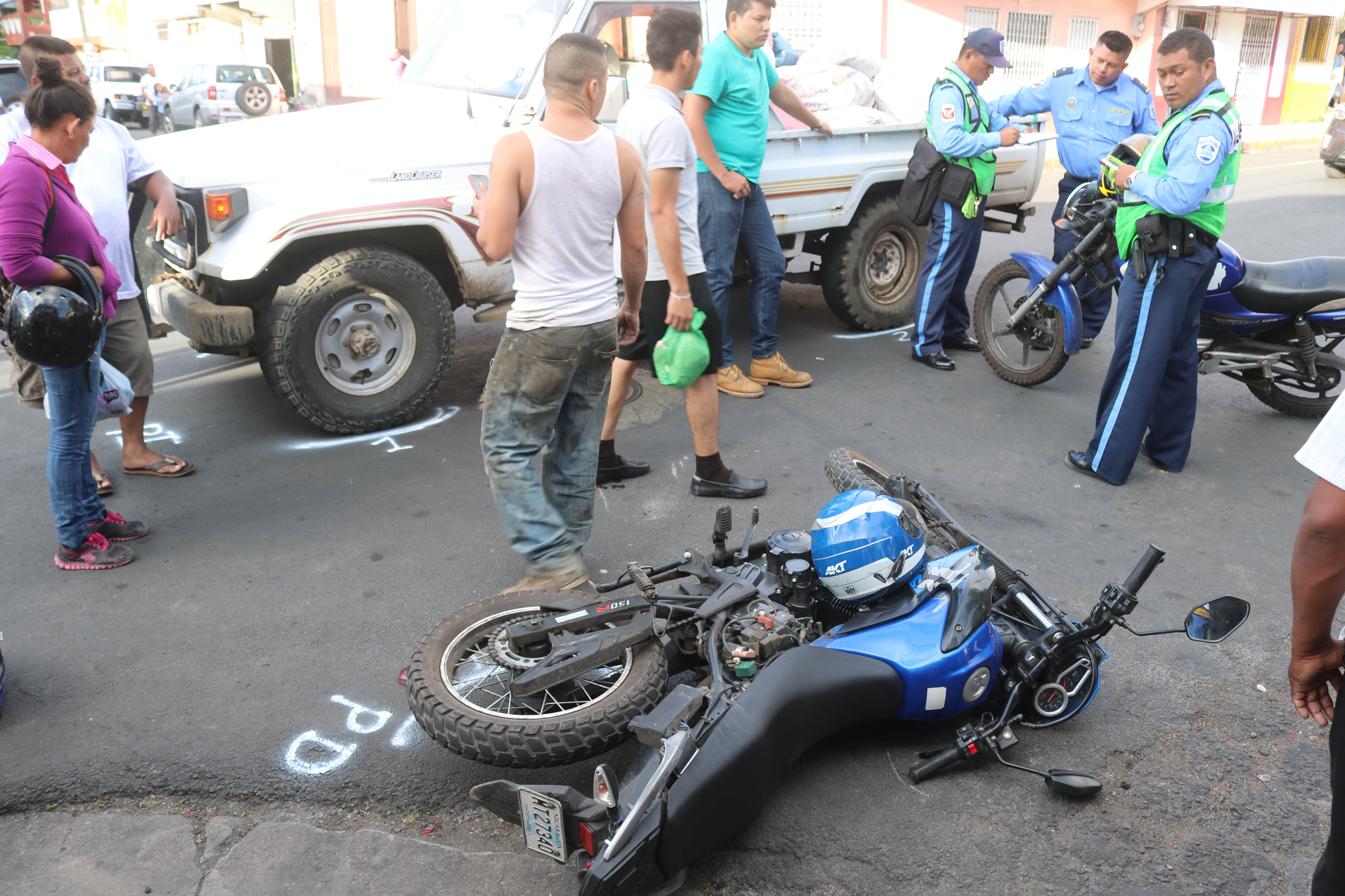 Mujer lesionada en choque de motocicleta en Matagalpa