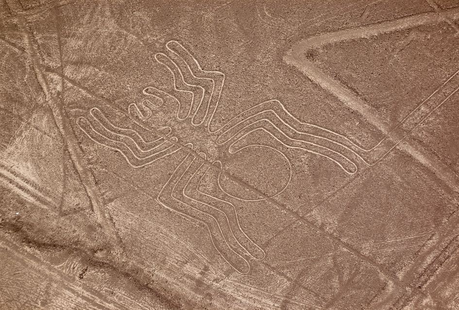 Drones descubren misteriosas líneas y geoglifos sobre el desierto de Nasca en Perú