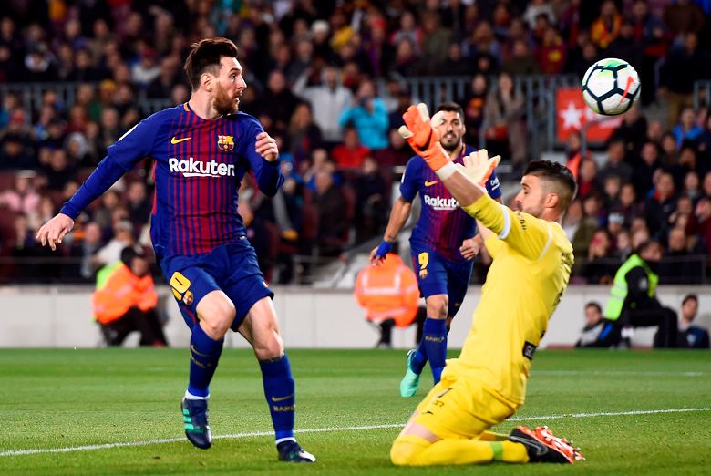 Nuevo triplete de Messi para un Barcelona de récord