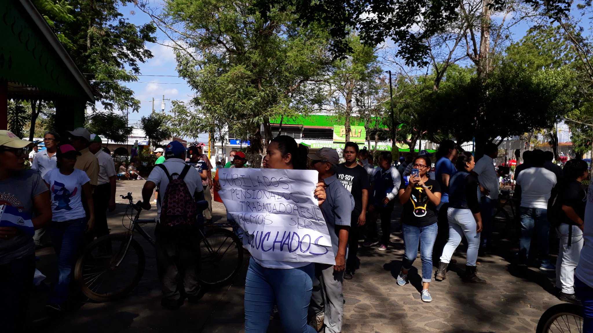 En imágenes | Así se vivió el enfrentamiento entre estudiantes de la UNA y antimotines