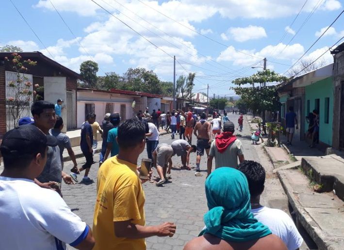 Obispos llaman a cesar violencia y respetar derecho a la protesta