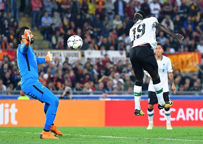 Liverpool pierde en Roma (4-2), pero sella el billete para Kiev