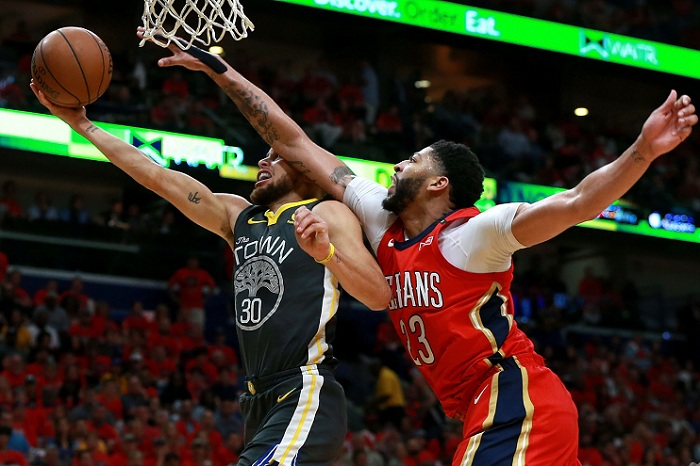Anthony Davis fue el líder del ataque de los Pelicans de New Orleans, que ganaron su primer partido de la serie. LA PRENSA/EFE/EPA/DAN ANDRSON