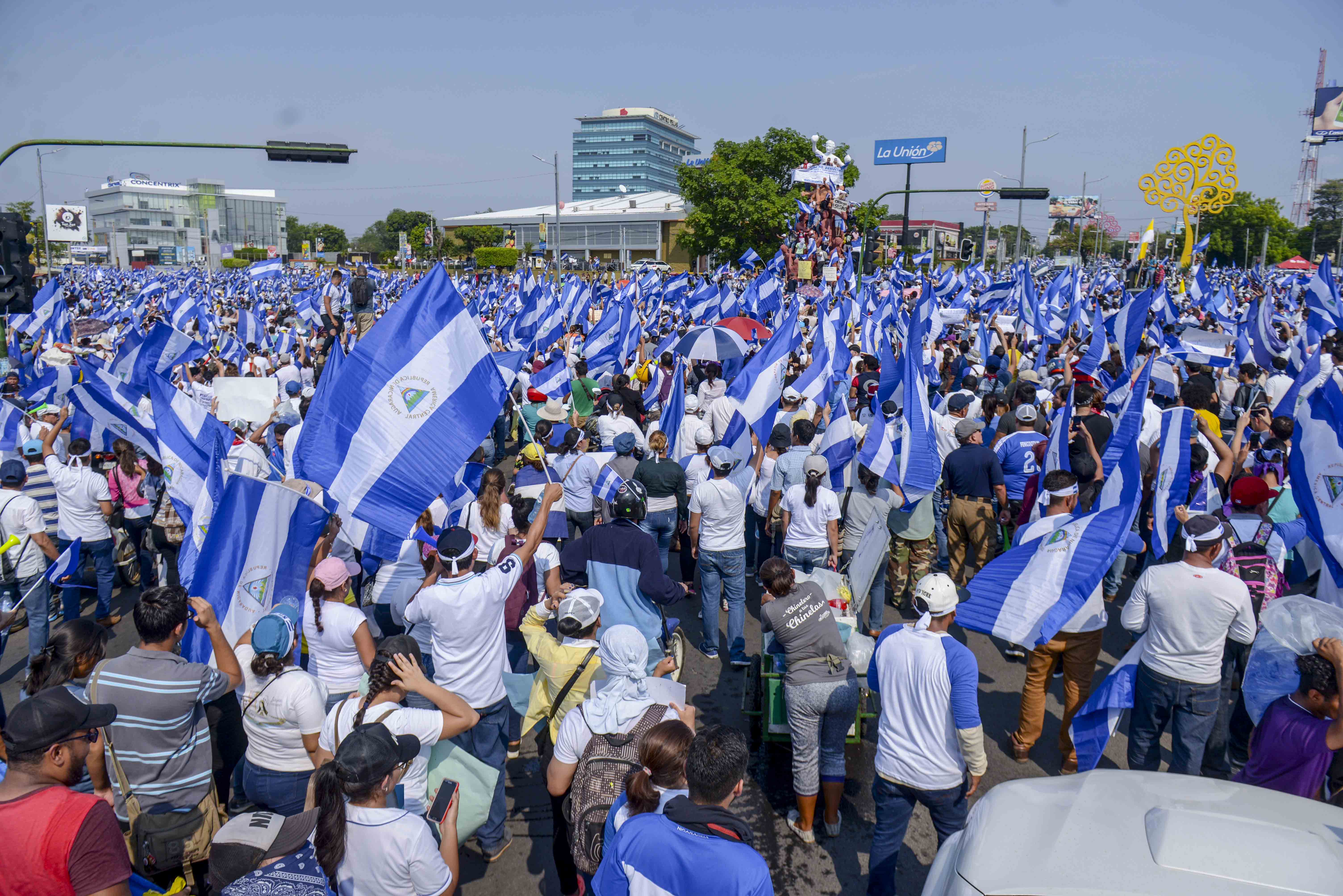 Centenares de personas se autoconcentraron en Managua para reclamar democracia y justicia en Nicaragua