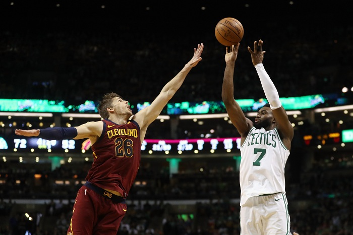 Jaylen Brown (7) fue el jugador más productivo de los Celtics de Boston, en el juego uno de la final del Este. LA PRENSA/Maddie Meyer/Getty Images/AFP