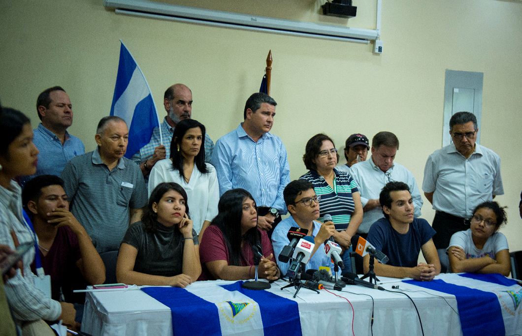 Los sectores que participarán en el diálogo nacional reiteraron su petición al Gobierno para cesar todo tipo de agresiones contra la población en Nicaragua. LA PRENSA/ CARLOS VALLE