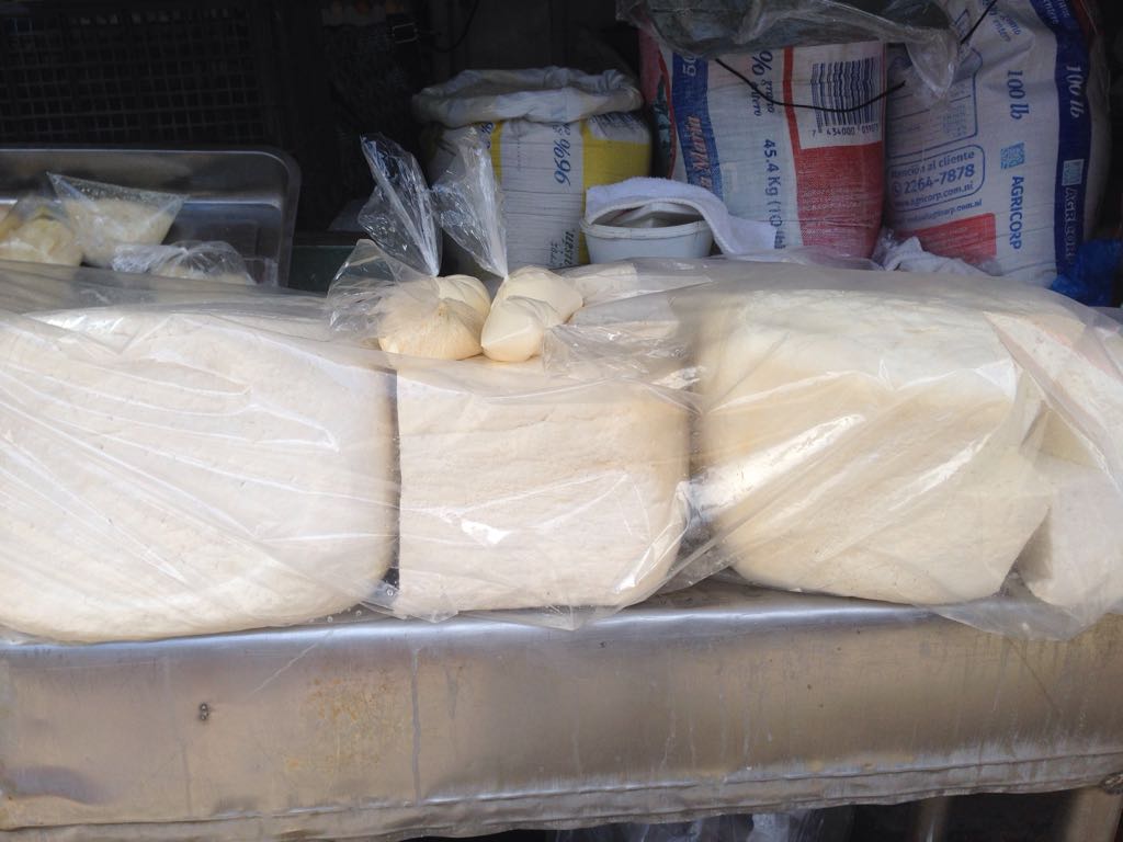 El precio del queso aumenta en los mercados y ventas de Nicaragua por la crisis política