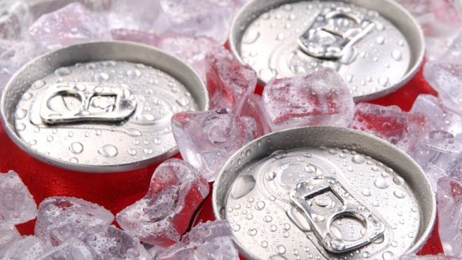 Así funcionan las primeras latas de bebidas del mundo que se enfrían solas y que acaban de ser lanzadas en Estados Unidos