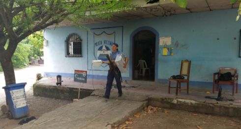 Policías liberados piden a Ortega dejar el poder