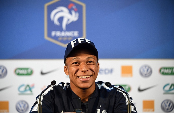 Kylian Mbappé dice estar «al 100 por ciento» tras su golpe del martes