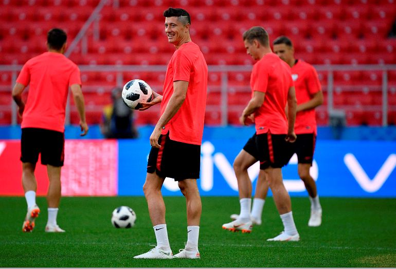 La Polonia de Lewandowski y el Senegal de Mané cierran la primera jornada