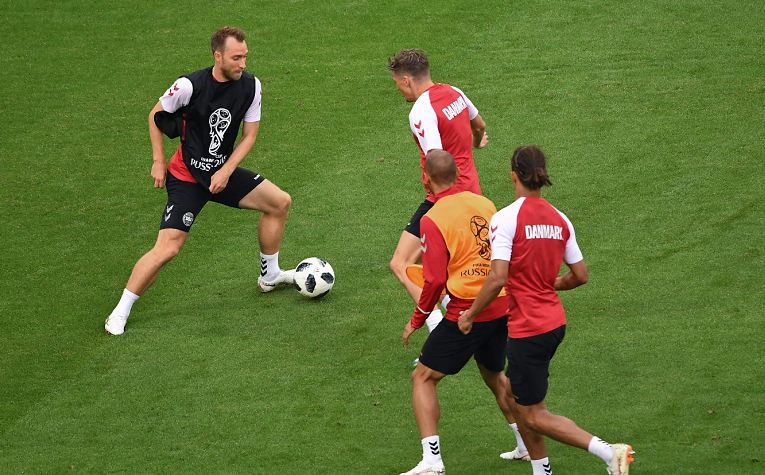 Australia se la juega ante la Dinamarca de Eriksen