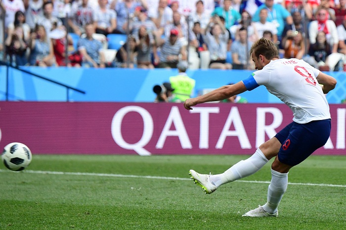 Inglaterra golea a Panamá y avanza a octavos de final