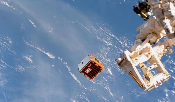satélite, basura espacial