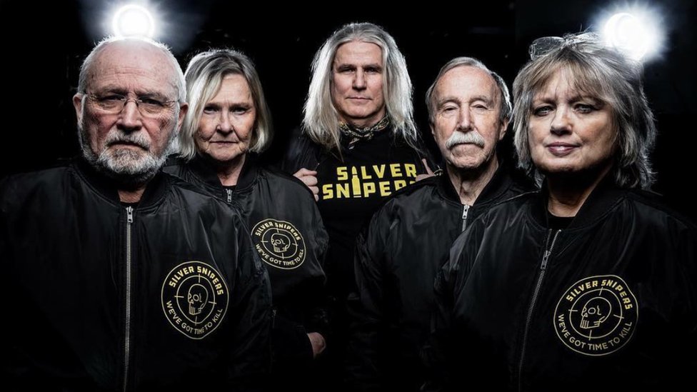 El sorprendente éxito de los «Silver Snipers», el grupo de ancianos que arrasa en los videojuegos