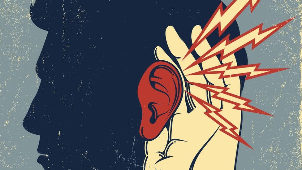 Cuán cierto es que las empresas usan el micrófono de tu teléfono para escucharte y qué hacer al respecto