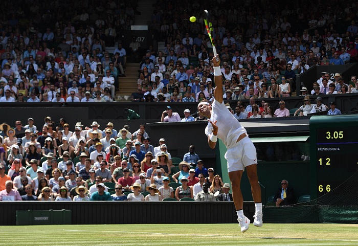 El español Rafael Nadal avanzó a octavos de Wimbledon y de paso mantiene su primer lugar en el ranking ATP. LA PRENSA/EFE/EPA/GERRY PENNY
