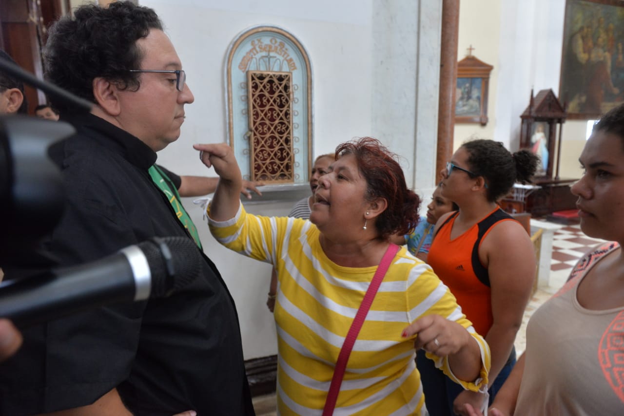 Los simpatizantes del Gobierno han insultado a los religiosos y hasta han llamado “asesino” al obispo auxiliar de Managua, monseñor Silvio José Báez. LA PRENSA/JADER FLORES