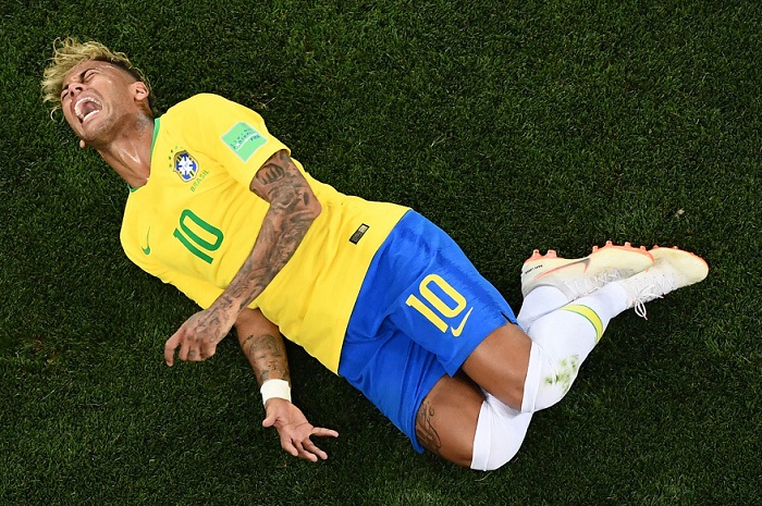 Neymar defiende su estilo de juego y dice que se queda en el PSG
