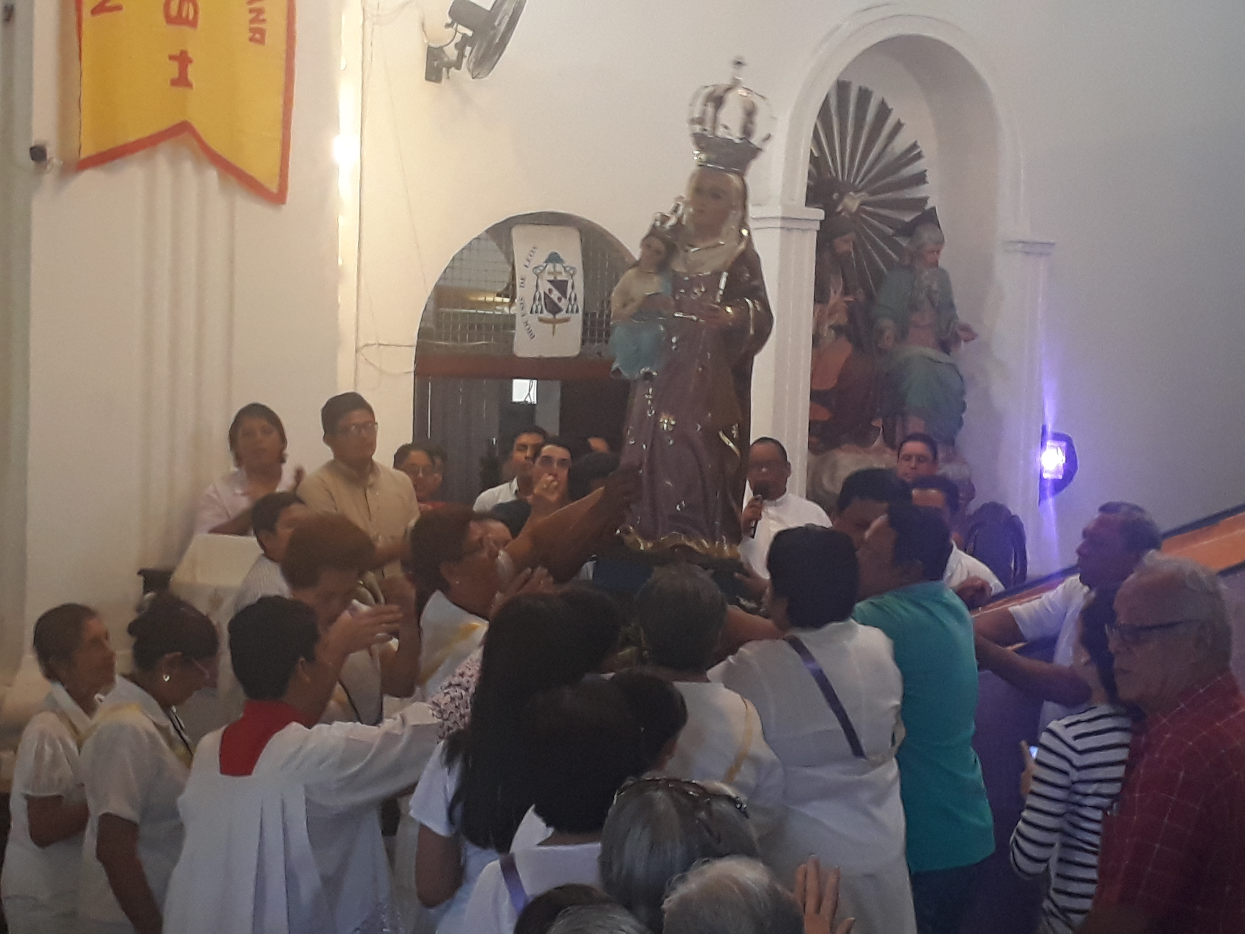 Autoridades municipales sandinistas eluden la bajada de Santa Ana en Chinandega