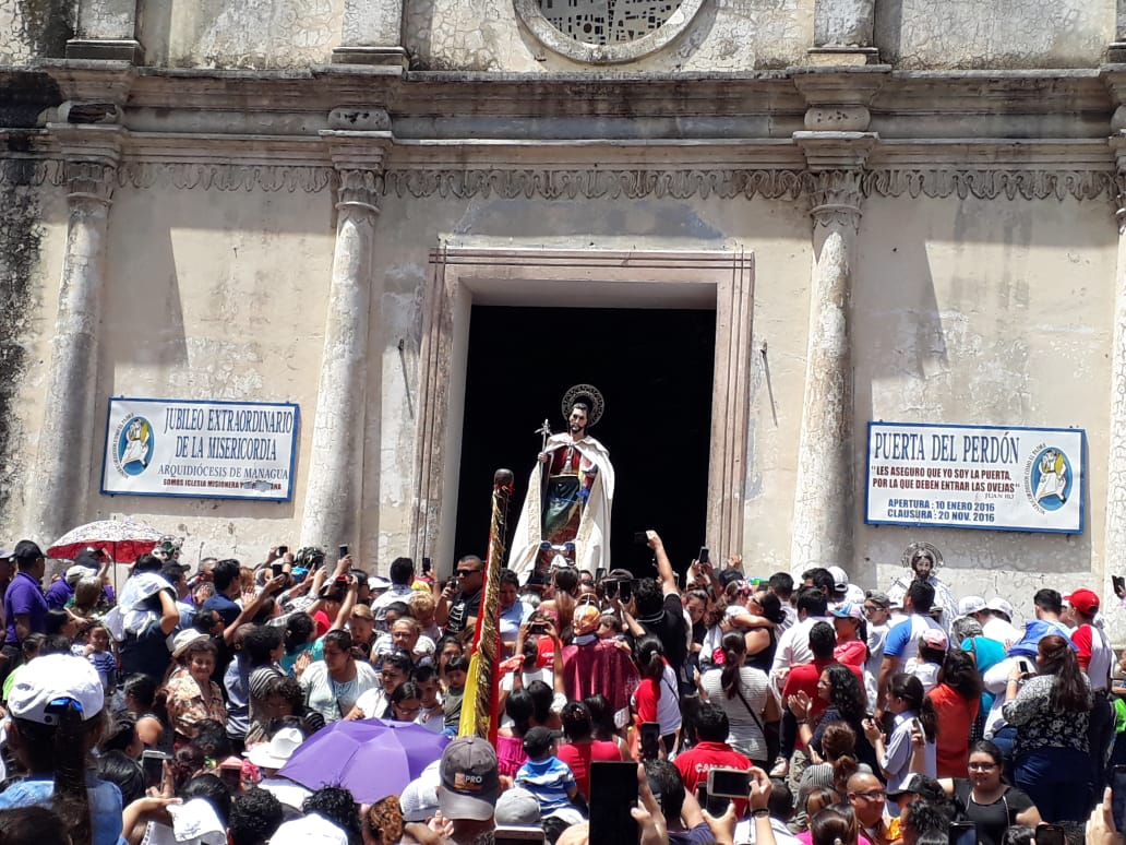 Caraceños festejan a Santiago Apostol con una misa de desagravio en Jinotepe